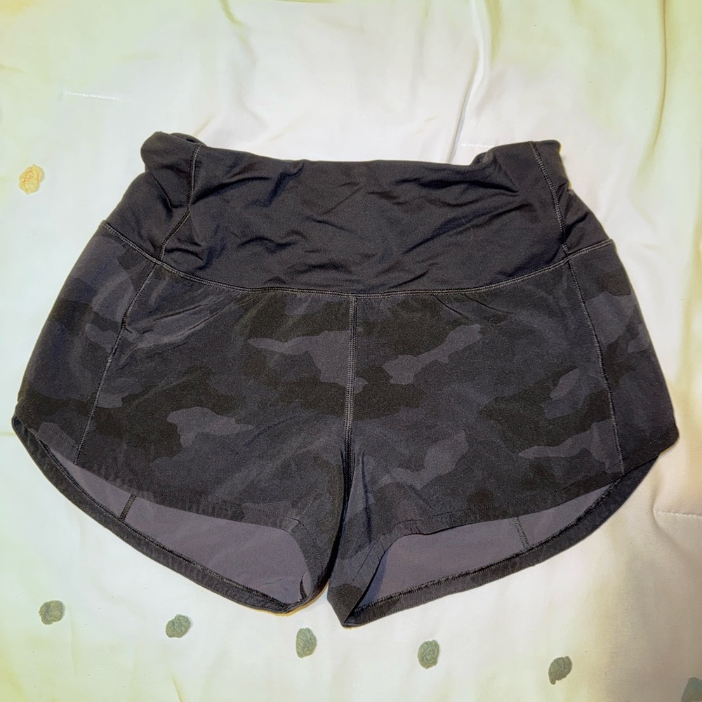 Lululemon Speed Up High Rise shorts
